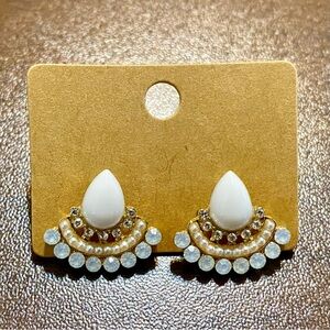 Elegant White & Rhinestone Teardrop Fashion Earrings